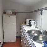 Апартаменты Sondela Self Catering Сан-Мартинью-ду-Порту