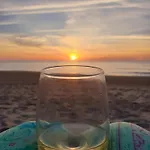 Sondela Self Catering شقة