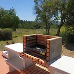 Апартаменты Sondela Self Catering Сан-Мартинью-ду-Порту