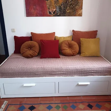 Sondela Self Catering דירה *