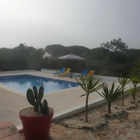 Апартаменты Sondela Self Catering *